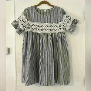 Esley brand striped lace ruffle sleeves dress size S (F106)